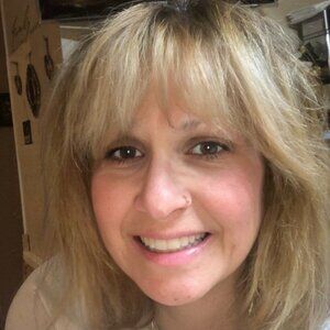 Meet your Posher, Fresia